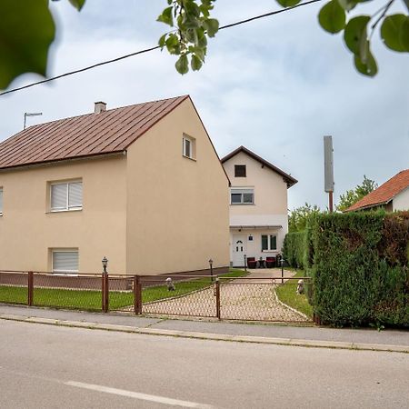 Apartman Mihovil Gospić Eksteriør billede